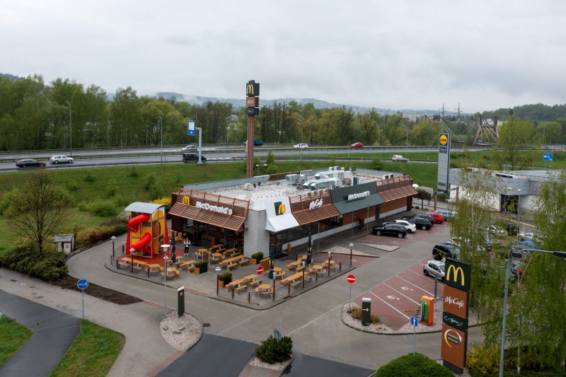 McDonald's v Karlových Varech Rybářích otevírá v novém