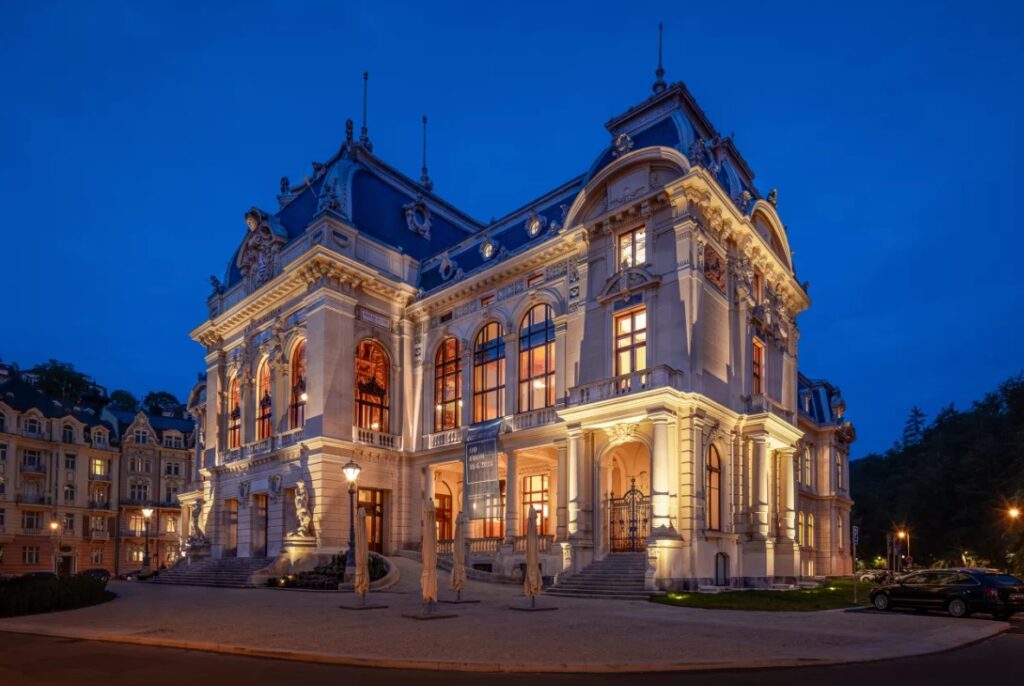 Objevte Karlovy Vary: Procházka zdarma s Karlovy Vary Region Card